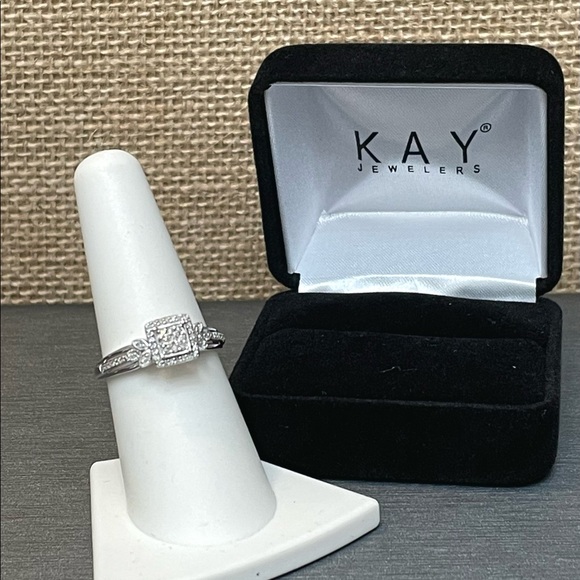 NWOT .42ctw Diamond Sterling Silver Ring - Picture 2 of 16